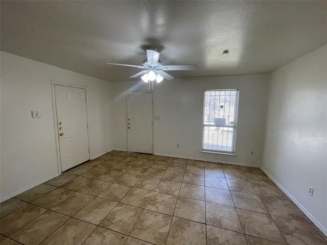 Photo - 2520 Kirkley St