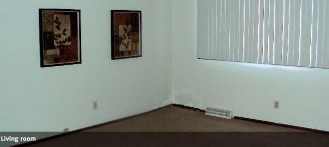 Photo - Kimberly Square