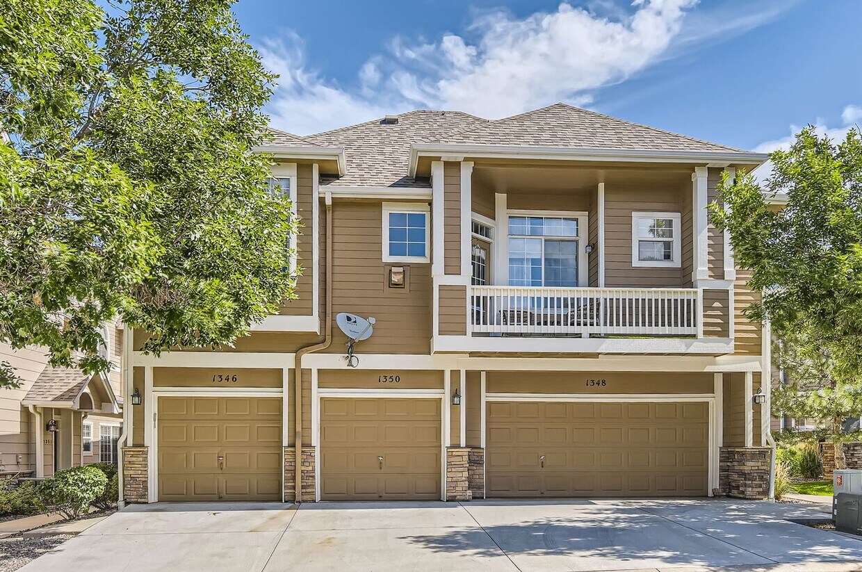 Evolve Real Estate: Spacious 2 Bedroom + L... - Evolve Real Estate: Spacious 2 Bedroom + L...
