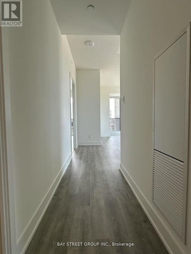 Photo - 56 Andre de Grasse St Unité 1415