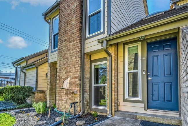 Building Photo - 746 Country Pl Dr Unit B