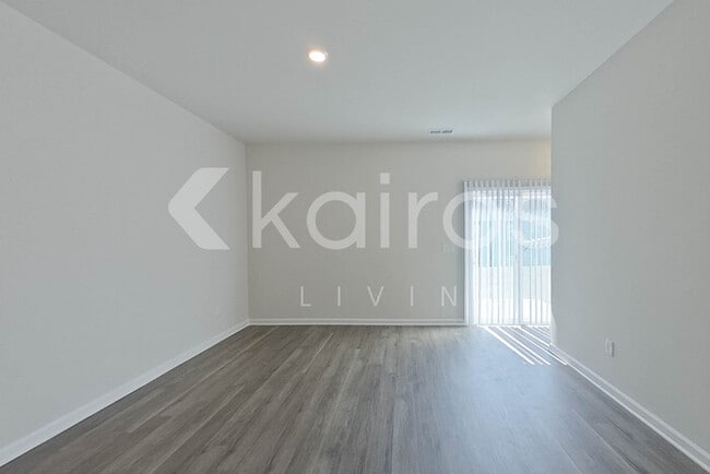 Photo - 2407 Banyan Cir