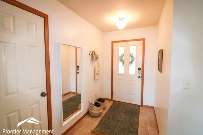 Photo - 416 Stone Grove Dr