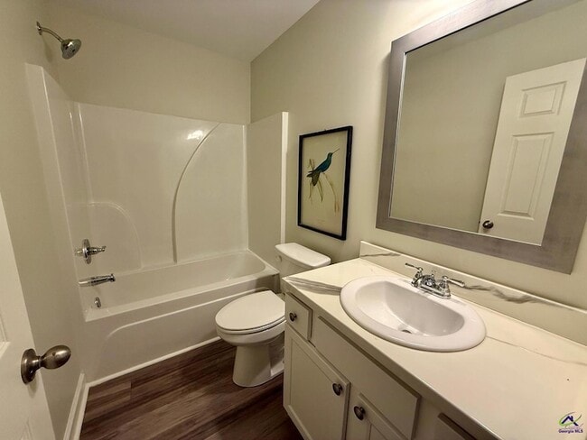 Photo - 123 Webster Wy