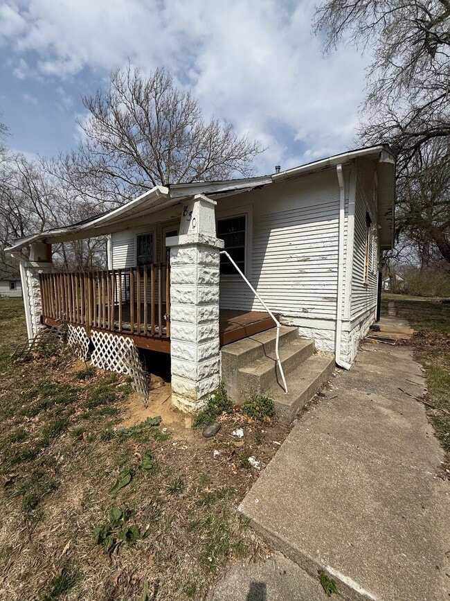 Photo - 830 E Rogers Ave