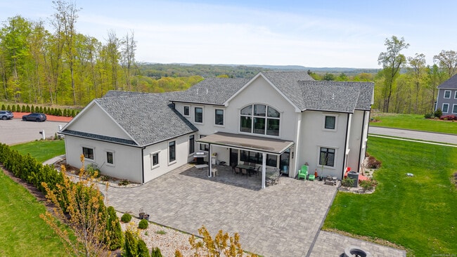 Photo - 5 Hawks Lndg