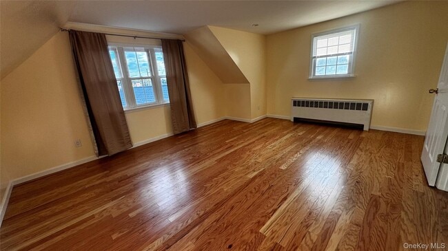 Building Photo - 141 Wantagh Ave Rental