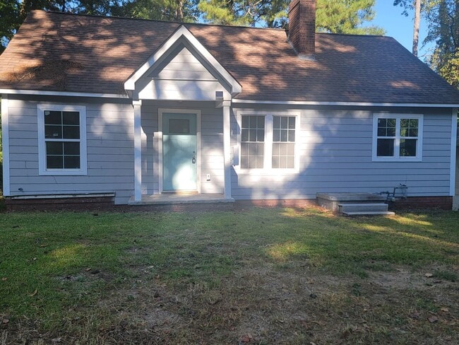 Photo - 2921 Sylvan Rd