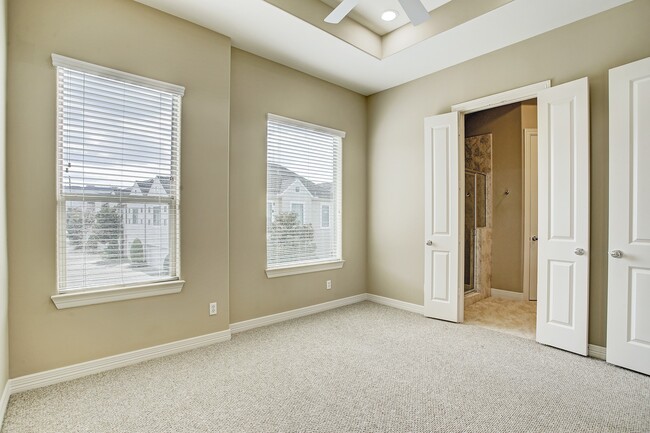 Photo - 3830 Center Plaza Dr