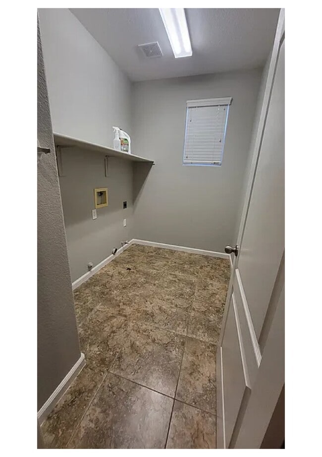 Building Photo - 1750 Bella Lago Dr Rental