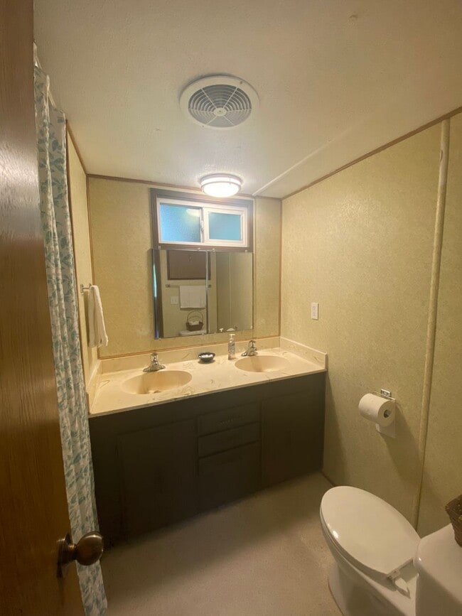 Photo - Manufactured Home In Bayview (APP#171)