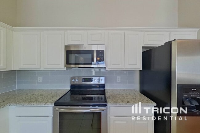 Photo - 1140 High Point Dr