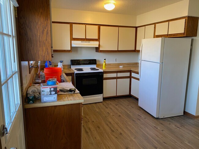 Photo - 396 Woodland Ave