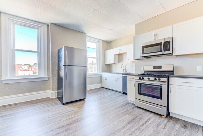 Photo - 636 E Warrington Ave Unit Apt 3