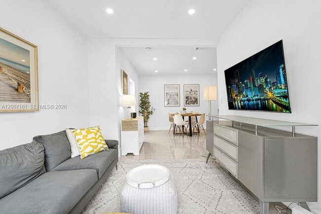 Building Photo - 570 NW 48th St