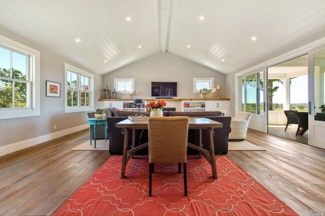 Photo - 1531 Estee Ave