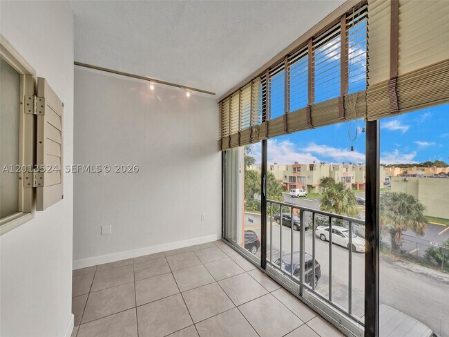Photo - 9420 W Flagler St Unit 312
