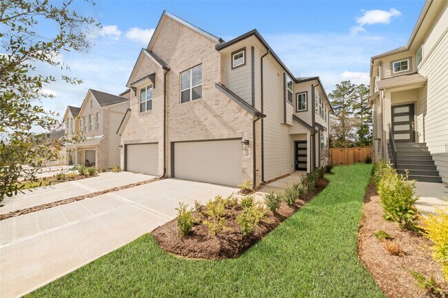 Photo - 135 W Coralburst Lp Unit 1