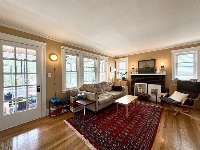 Photo - 519 Belmont St