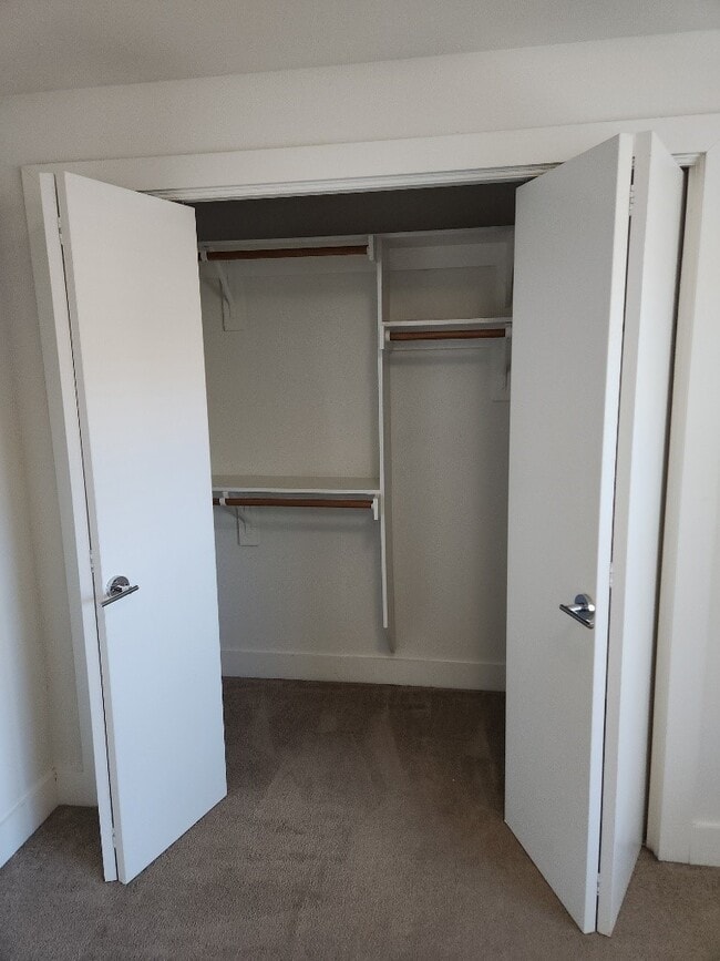 Photo - 1333 W 22nd St