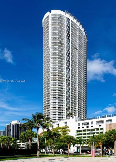 Building Photo - 1750 N Bayshore Dr Unit 1812