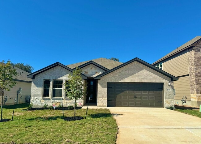 Building Photo - 4 bedroom 3 full Baths Rental Home!