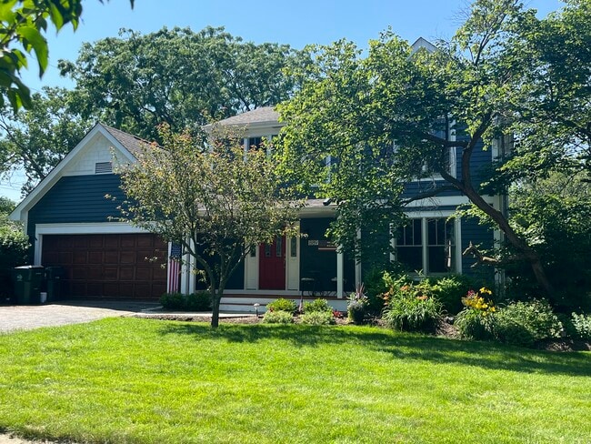 Photo - 889 E Stonebridge Ct