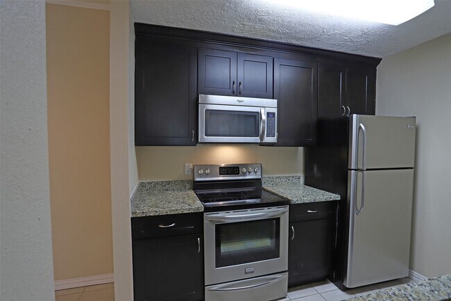 Photo - 2125 Augusta Dr Unit 10