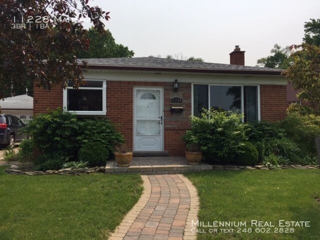 Beautiful 3 Bedroom W Finished Basement House For In Warren Beautiful 3 Bedroom W Finished Basement