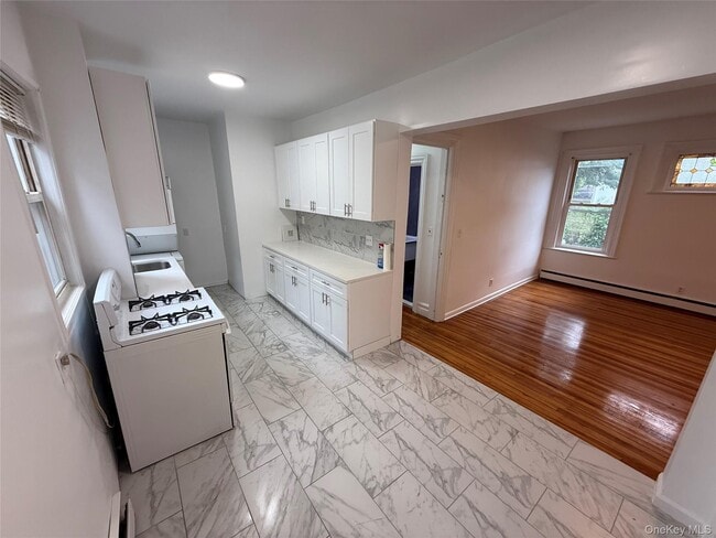 Building Photo - 134 Crescent Pl Unit 1 Rental