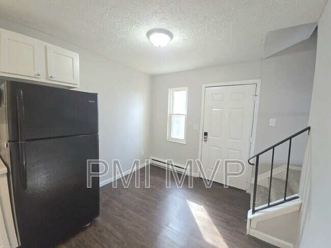 Photo - 2769 Wedge St