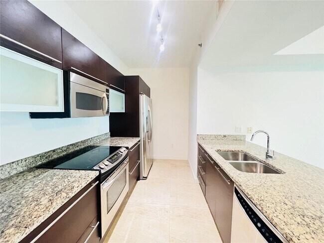 Photo - 950 Brickell Bay Dr Unit 2801
