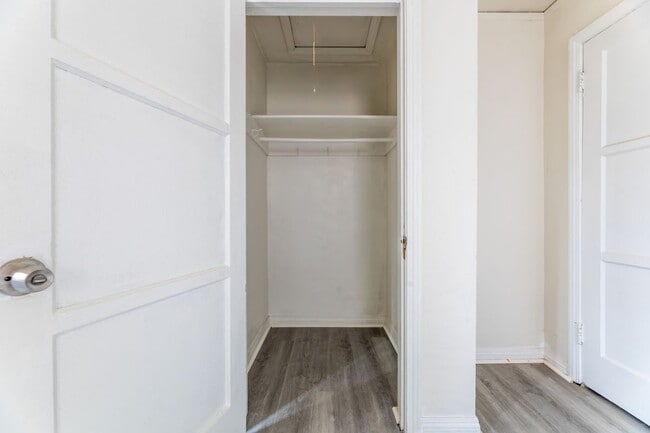 Photo - 138 W 82nd St