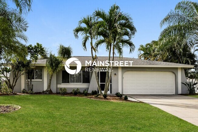 Building Photo - 3 Bedroom Pet-Friendly Home in Cape Coral, FL with Main Street Renewal