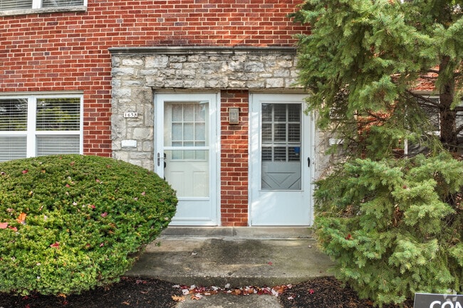 Photo - 1656-1662 Northwest Blvd