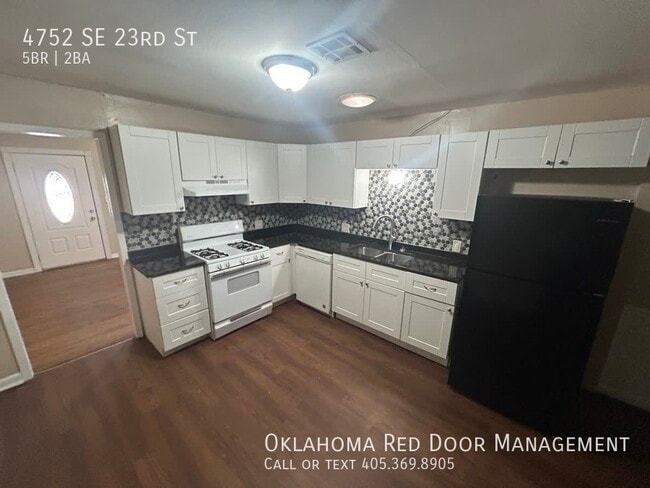 Photo - 4752 SE 23rd St Casa