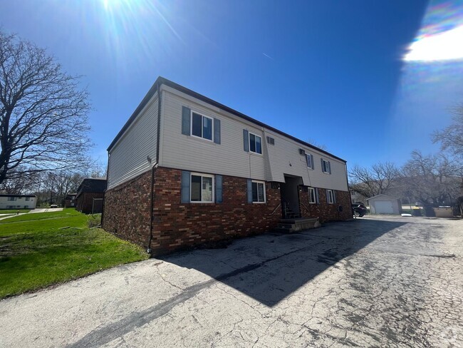 Building Photo - 607 Hillview Dr Unit 607 Hillview - #3 Rental