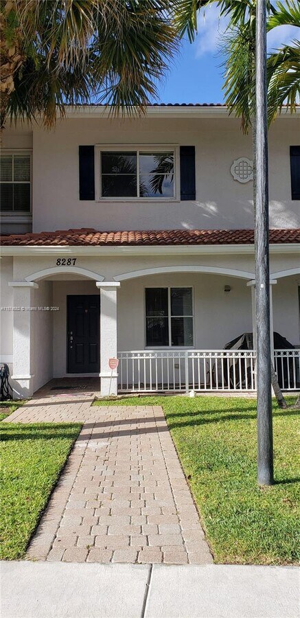 Photo - 8287 SW 27th St