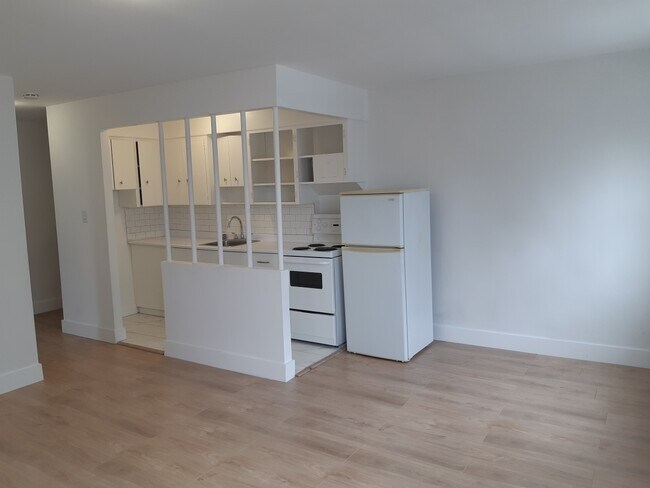 Photo - Hillsdale Manor