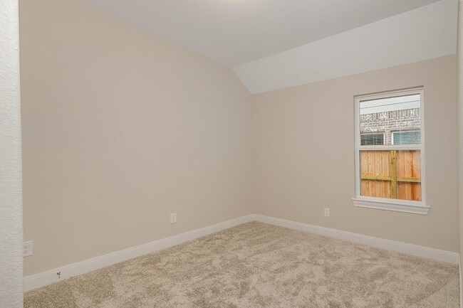 Photo - 2375 Woodland Prairie Ln