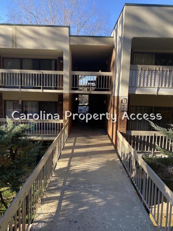 Photo - 500 Umstead Drive