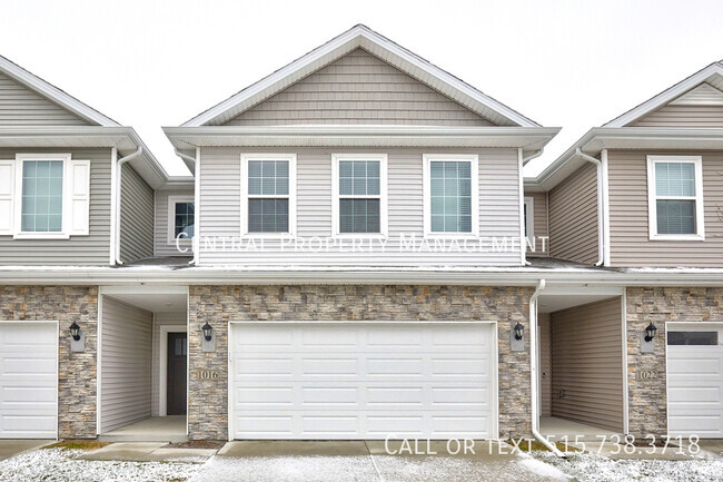 Building Photo - Painted Woods South 3-Bedroom Townhome