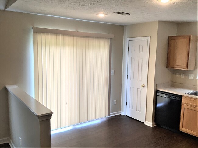 Photo - 930 W Jameson Ct