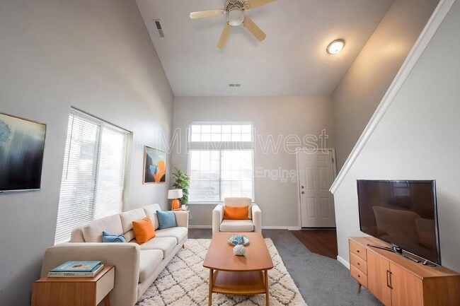 Photo - 6623 Dunsdin Dr
