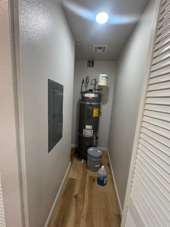 Photo - Brand New 1-Bedroom Unit for Rent – Centra...