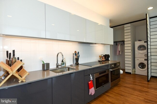 Photo - 57 N Street NW Unit UNIT 225 Unidad 225