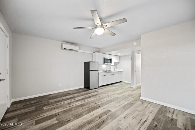 Photo - 3025 N 32nd St Unit 20