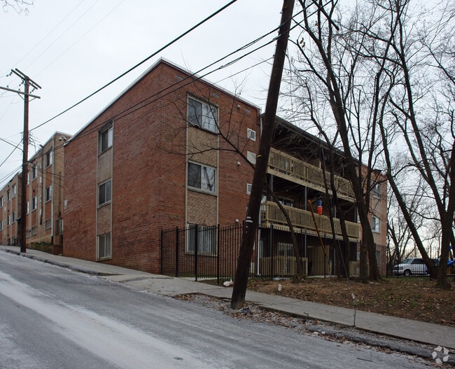 Howard Hill