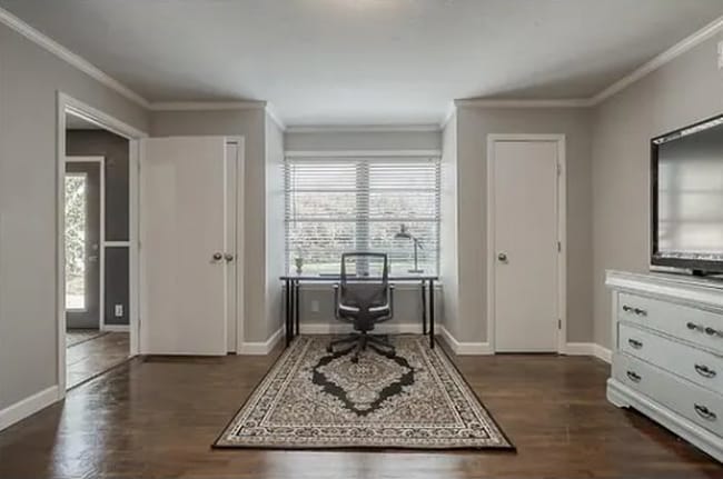 Photo - 1413 W Tucker Blvd