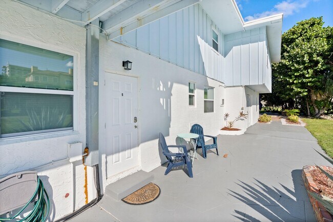 Photo - 670 Hernando St Unit E